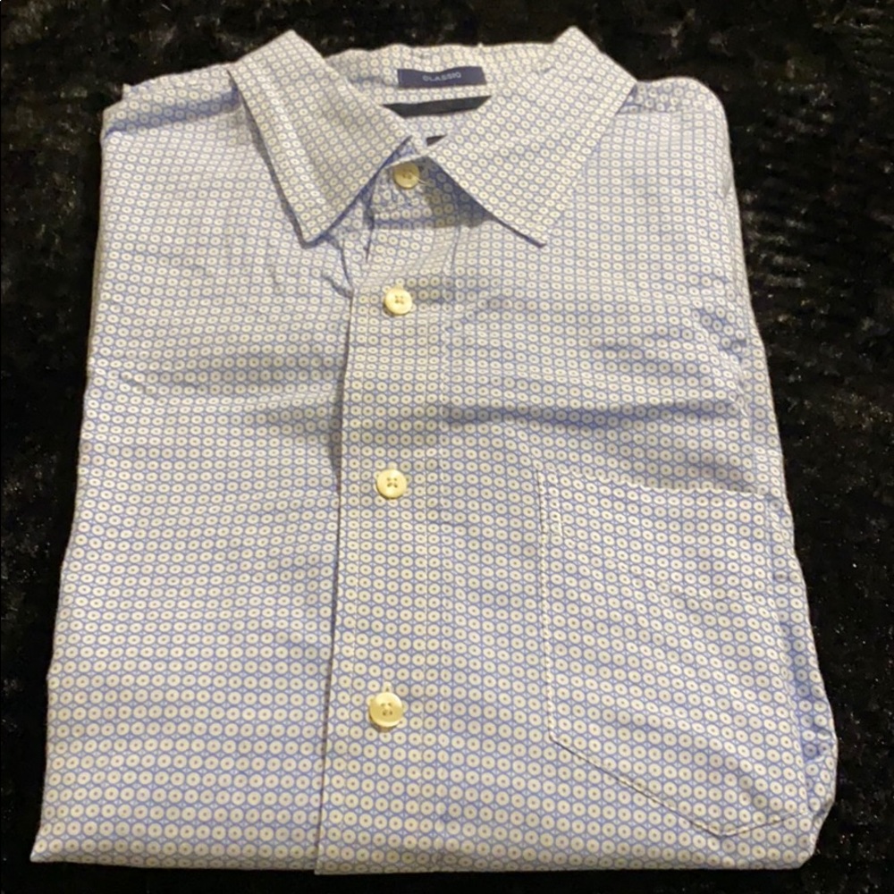 Gap dress shirt. L